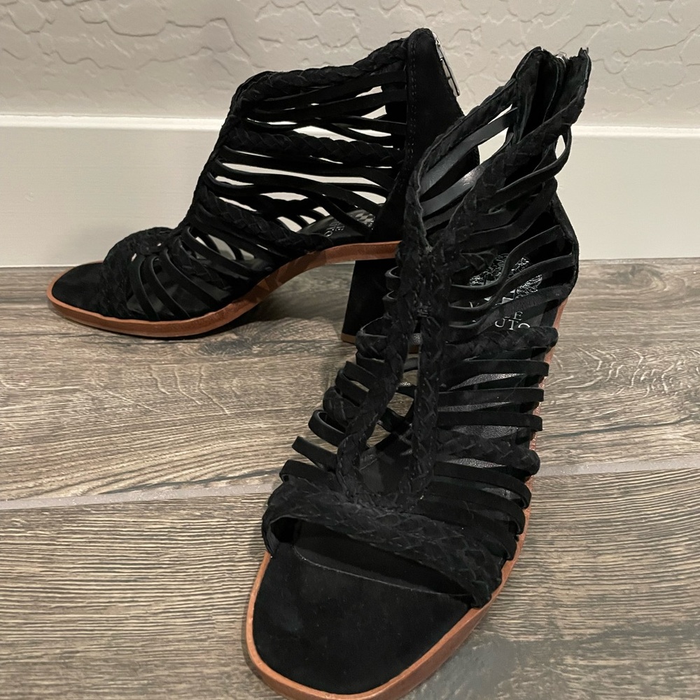 NWOT Vince Camuto Open-toe Strappy Block Heels